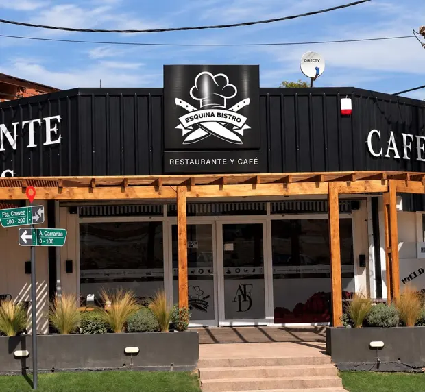 Esquina Bistro: Cartel de fachada